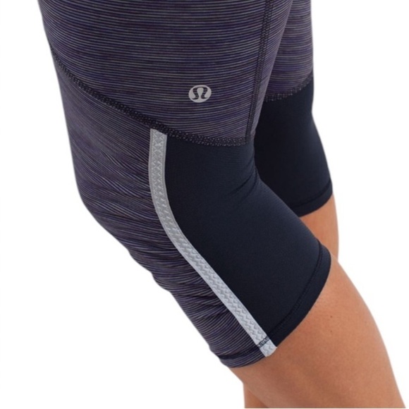 Lululemon Run Pace Crop Legging Tight Wee Are From Space Deep Indigo Size 4 - Picture 3 of 13